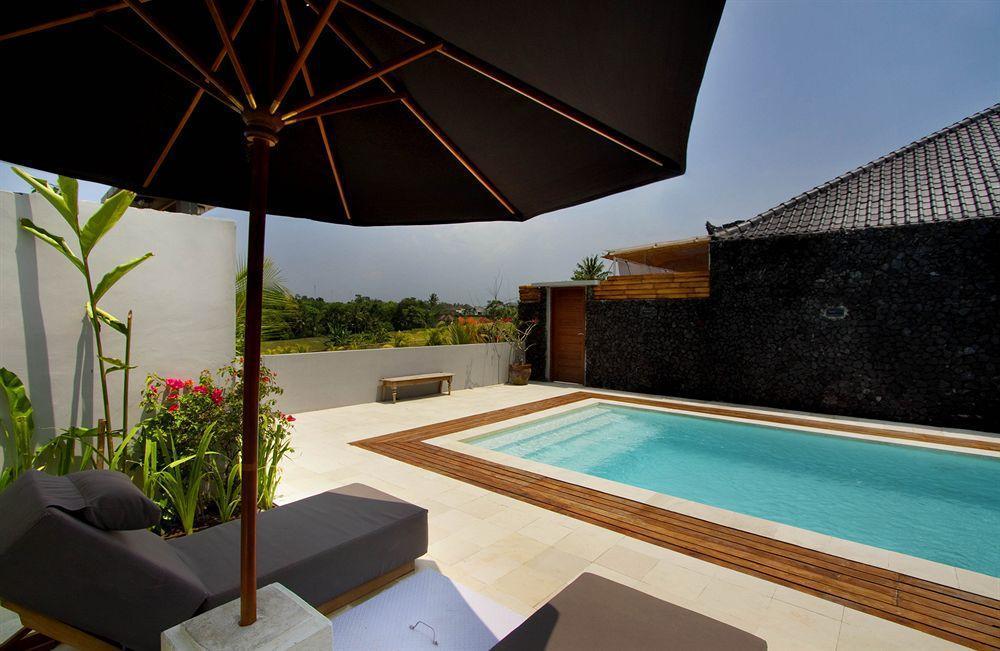 The Apartments Canggu Exterior photo