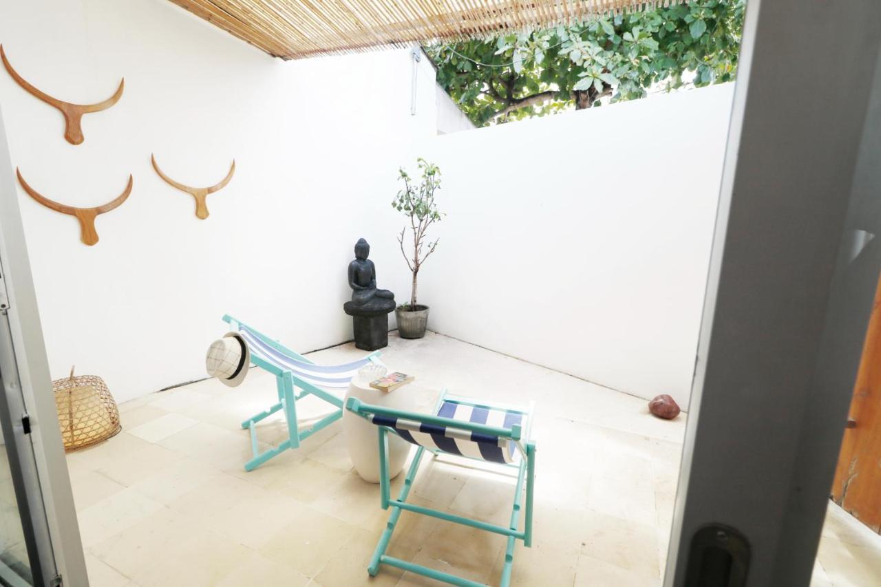 The Apartments Canggu Exterior photo