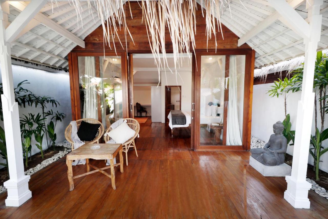The Apartments Canggu Exterior photo